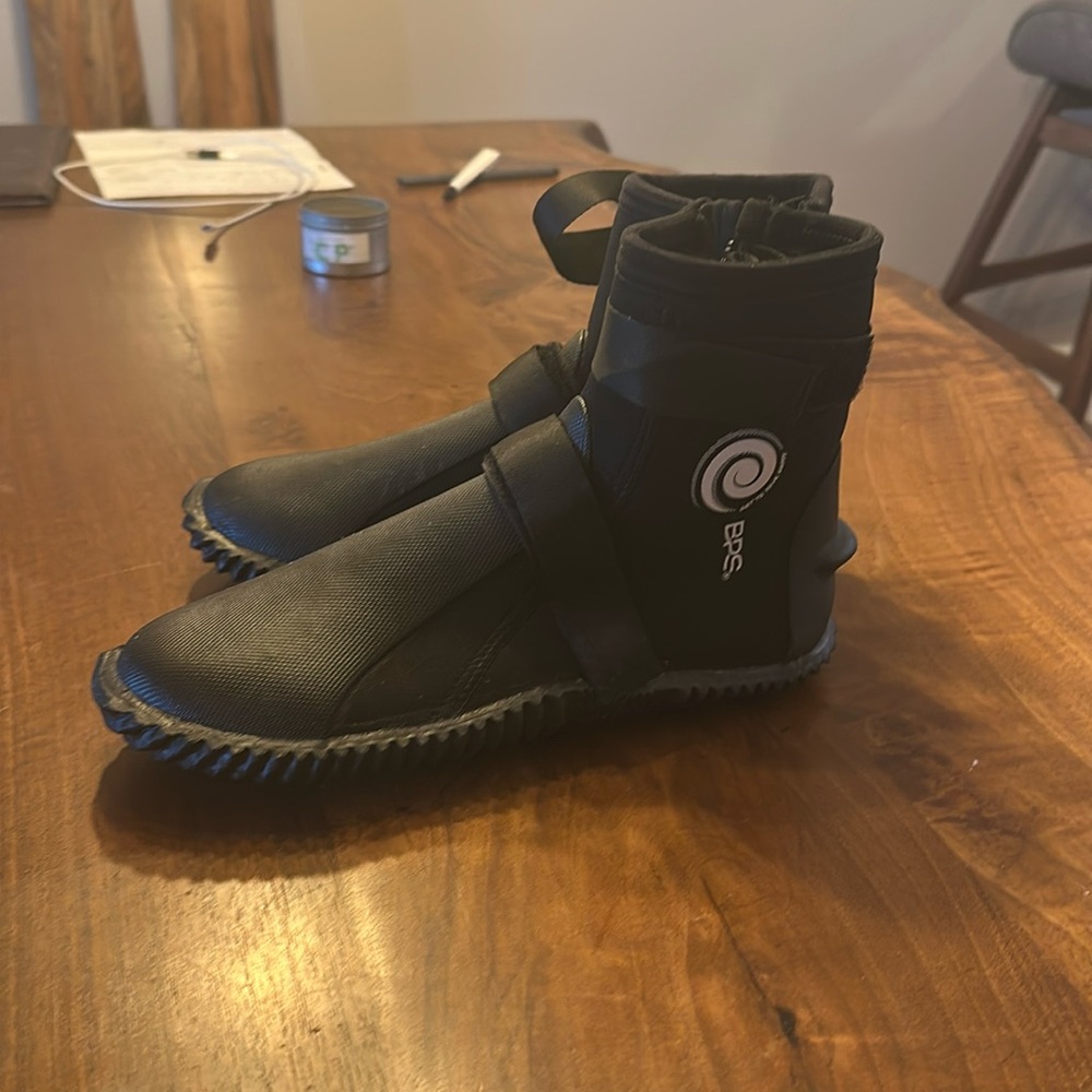 New W 8.5 M 7.5 BPS Black 5mm Neoprene Dive Boots Shoes Snorkling Surfing Diving